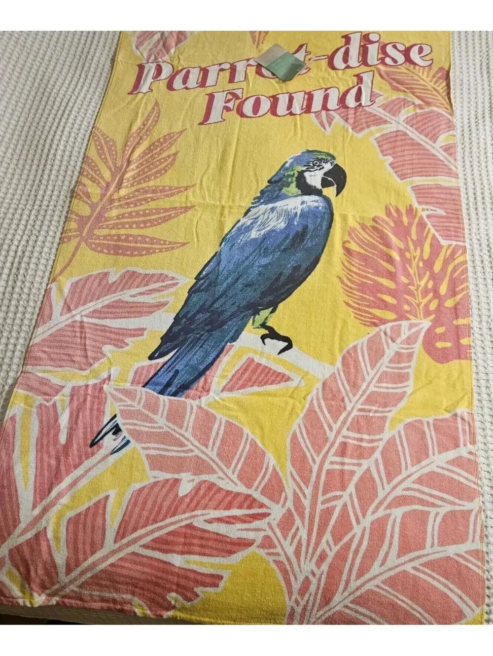 New Outdoor Oasis Parrot Beach Towel, Parrot-dise Found 30